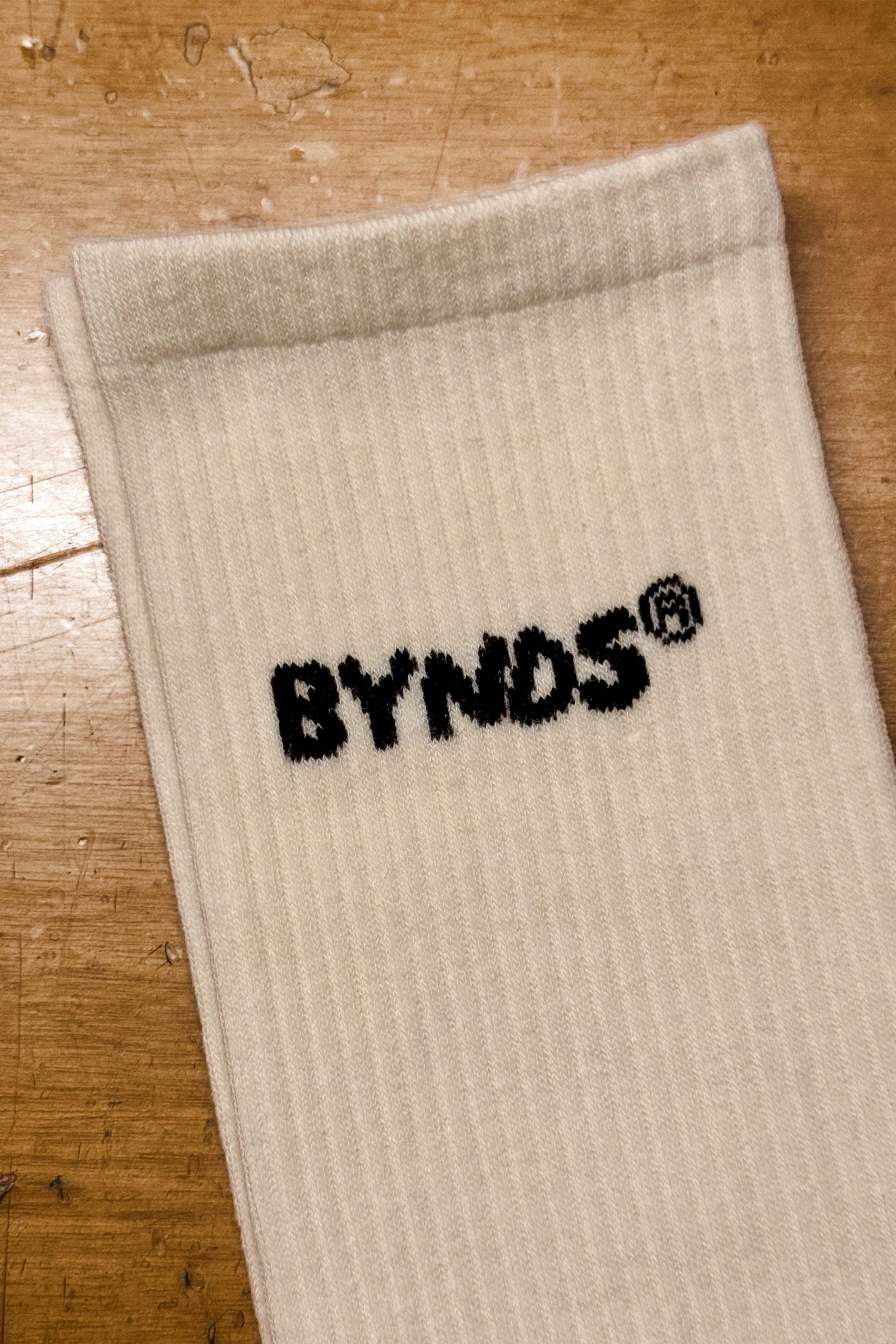 2-BYNDS_SocksCrema_Detail